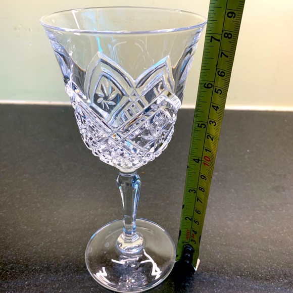 Set of 12 gorgeous cut-to-clear wine glasses red wine white wine water glasses - Picture 12 of 14